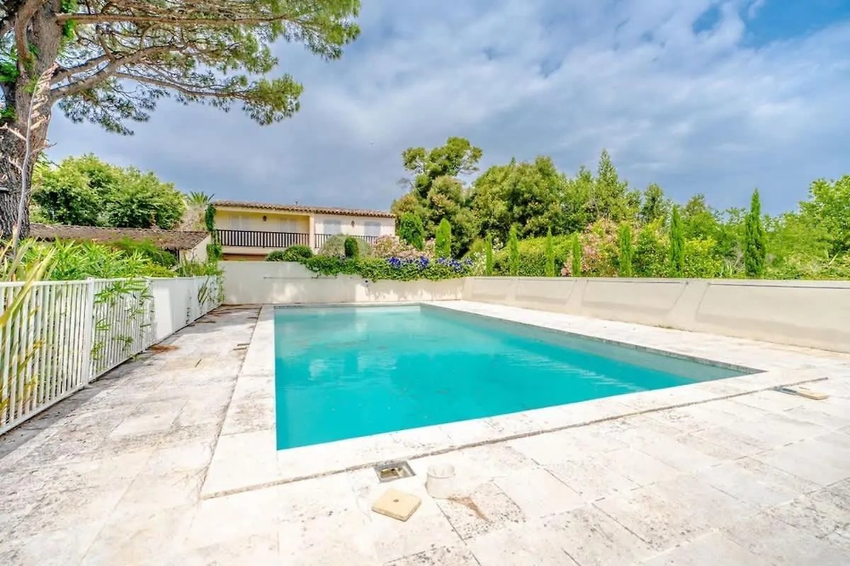 Apartment Maisonnette Entree St Tropez Saint-Tropez